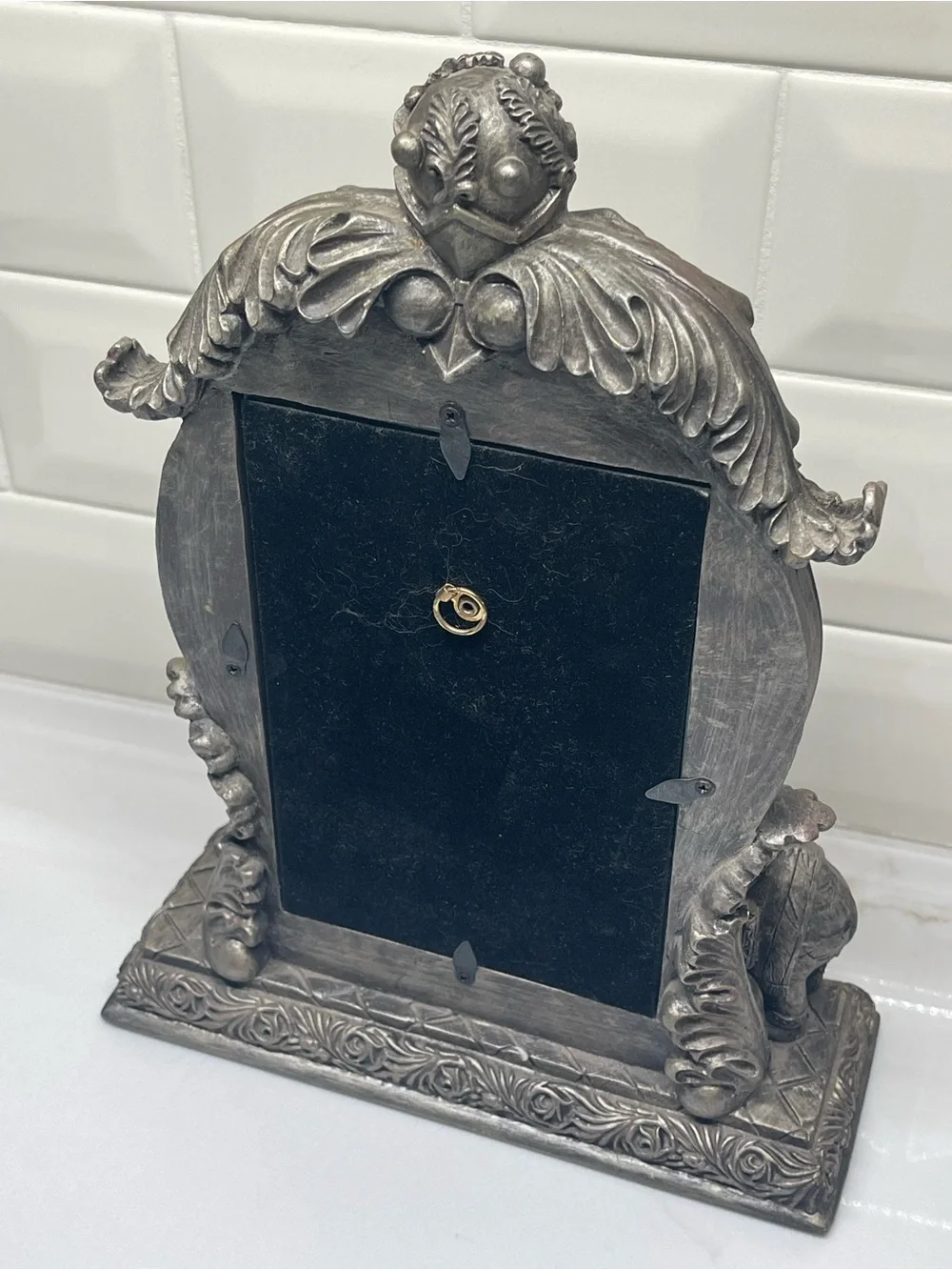 N/A ornate silver